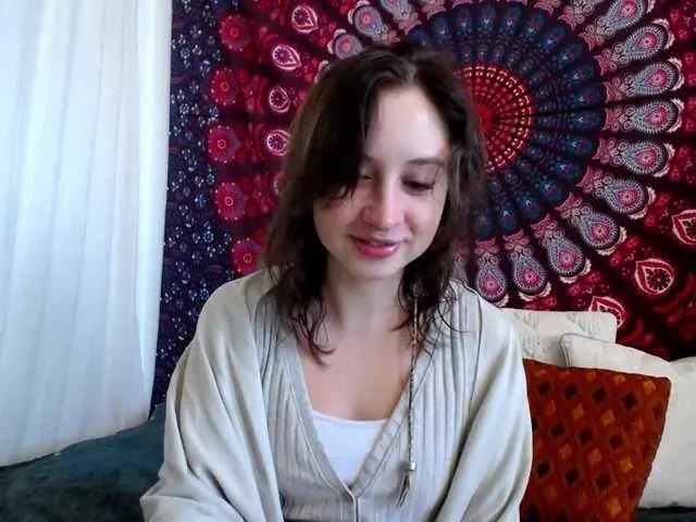 AdalynGlow on BongaCams