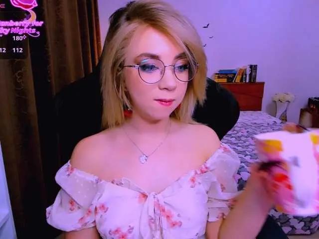 BabyNicole on BongaCams