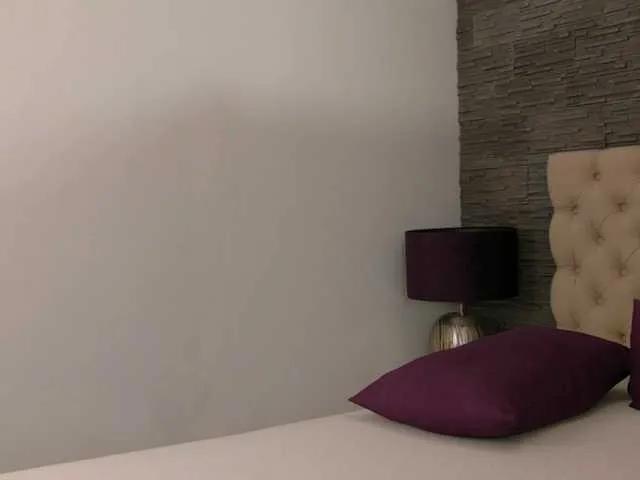 Candy-babe on BongaCams