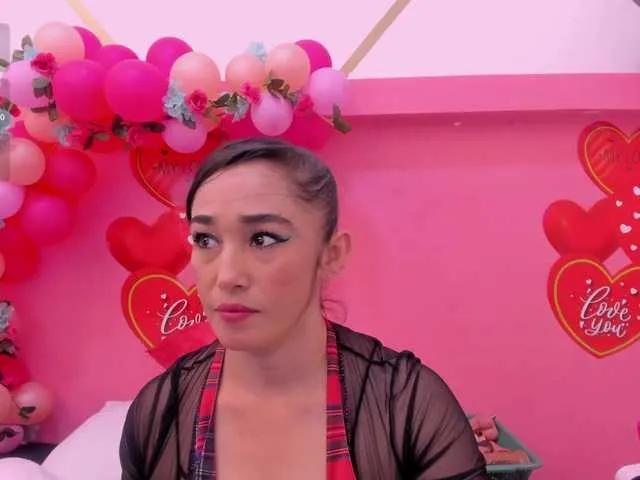 charlotte-111 on BongaCams