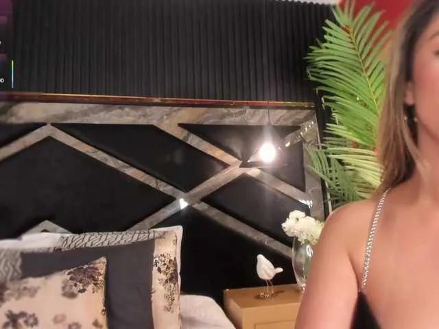 CristalHeart on BongaCams