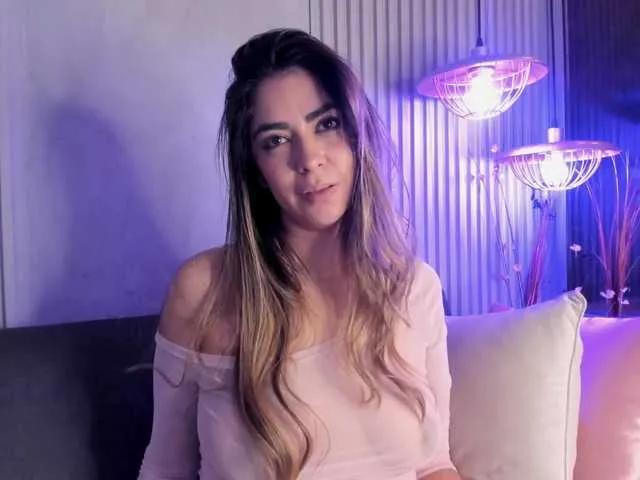 CristalHeart on BongaCams