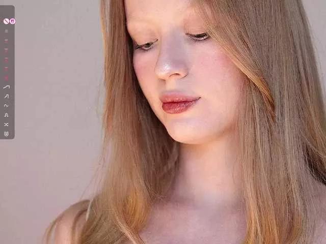 CuteShine on BongaCams