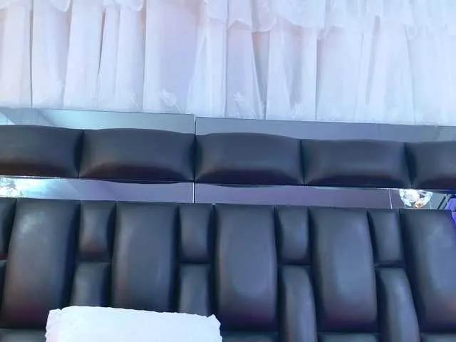 DahianaMoss on BongaCams