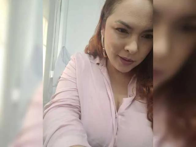 doctora-danna on BongaCams