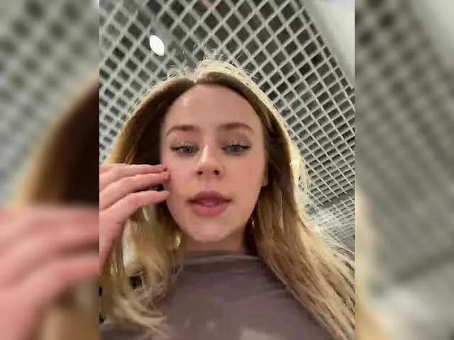 elegantbabe on BongaCams