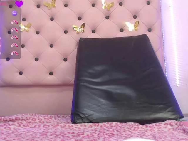 EmmaPink3 on BongaCams