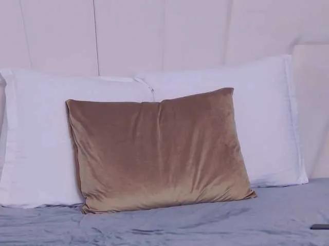 GraceRous on BongaCams