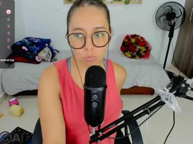 isabelasweet's avatar