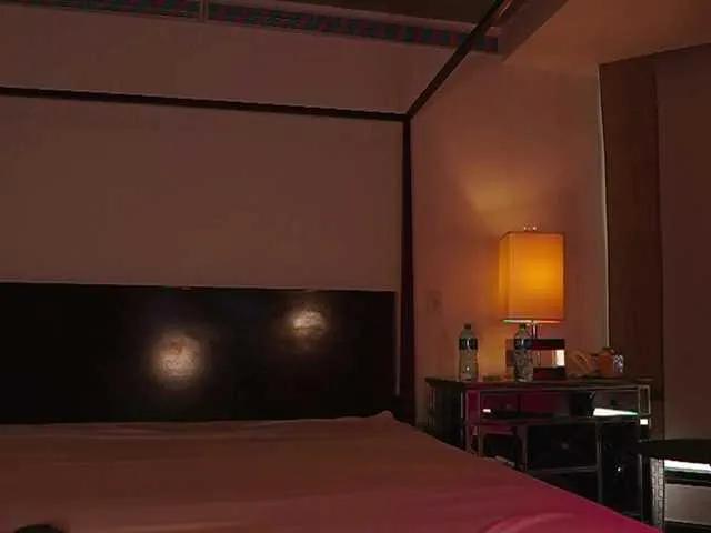 katyerave on BongaCams