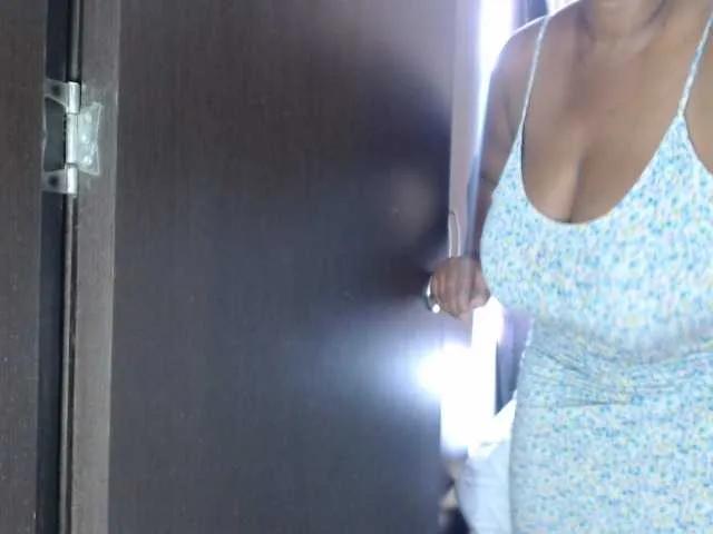 LiraRusso1 on BongaCams
