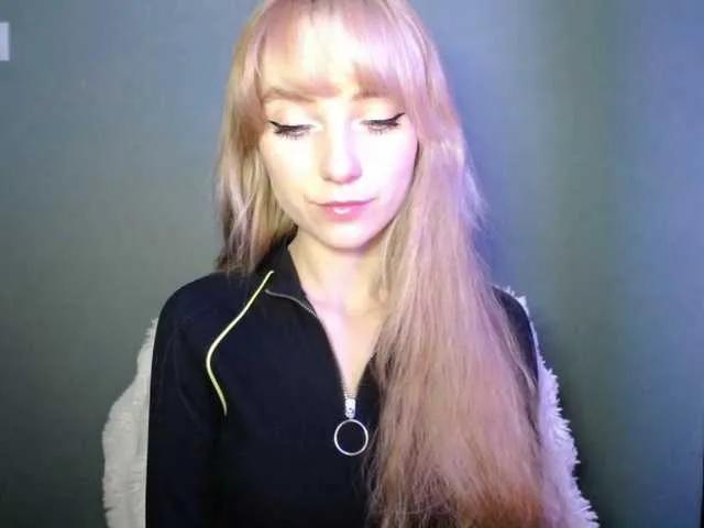 LuciaLovely on BongaCams