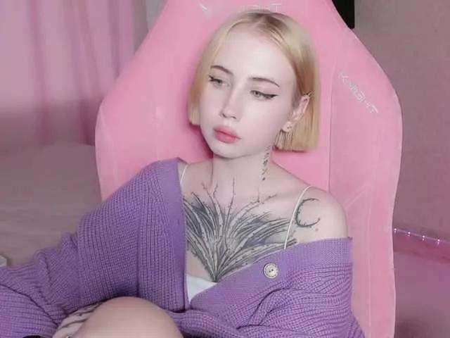 luvsoak on BongaCams