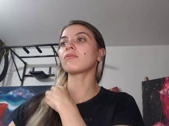 mariecam420 on BongaCams