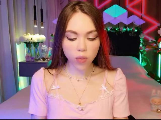 MimiForce on BongaCams