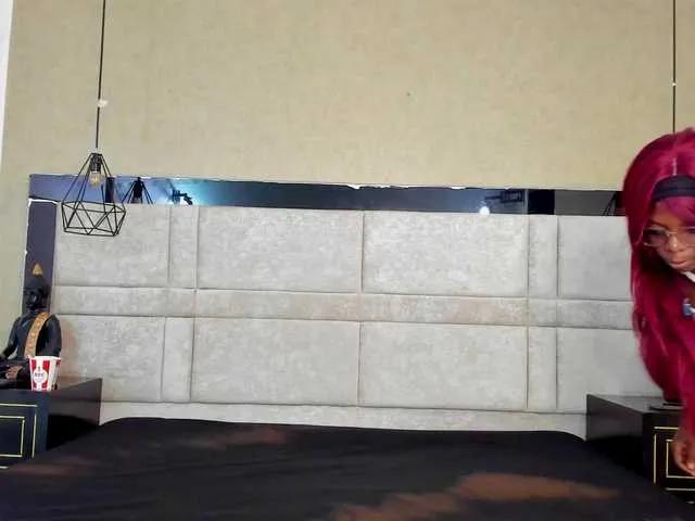 OliviaGarciaa on BongaCams