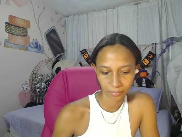 paulina-evans on BongaCams
