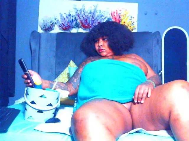 PearBlu38 on BongaCams