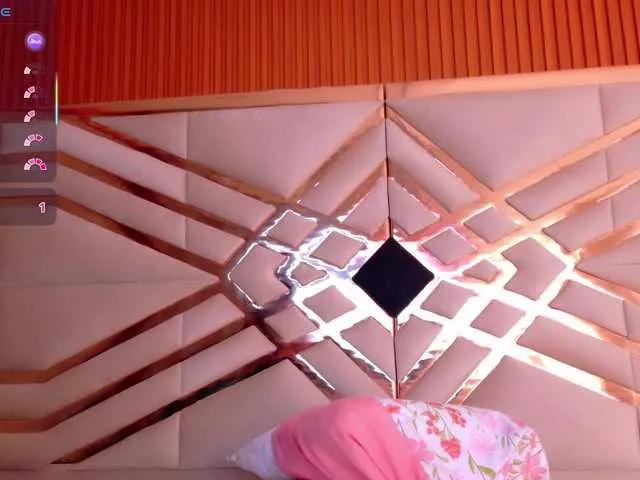 playfulcurvy on BongaCams