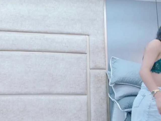 RubyScarlett on BongaCams