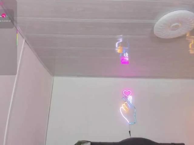 SAAYA-TAY on BongaCams