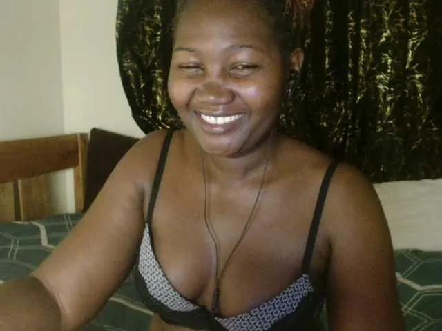 Sexxy-pretty24 on BongaCams