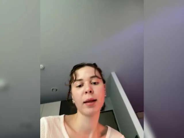 thechloee on BongaCams