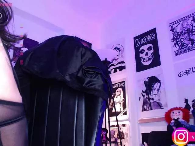 Violetlane on BongaCams