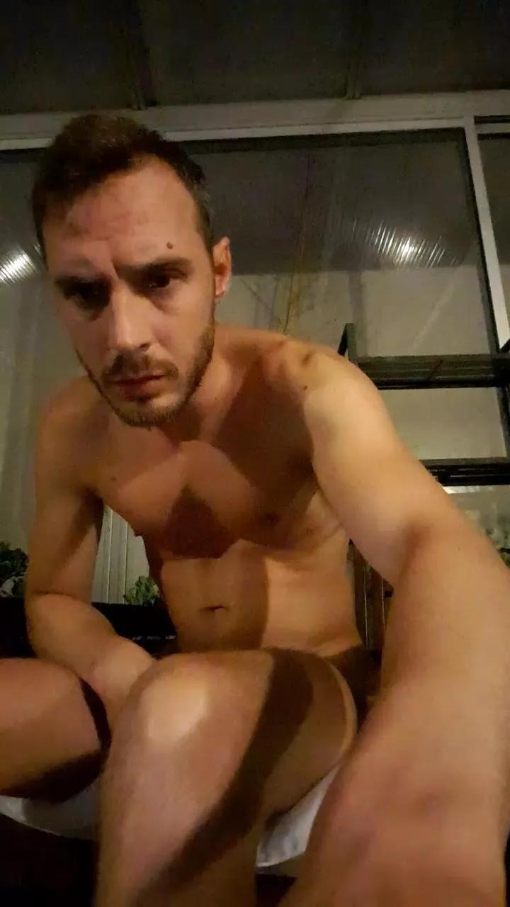 Dickwolf91 on Cam4