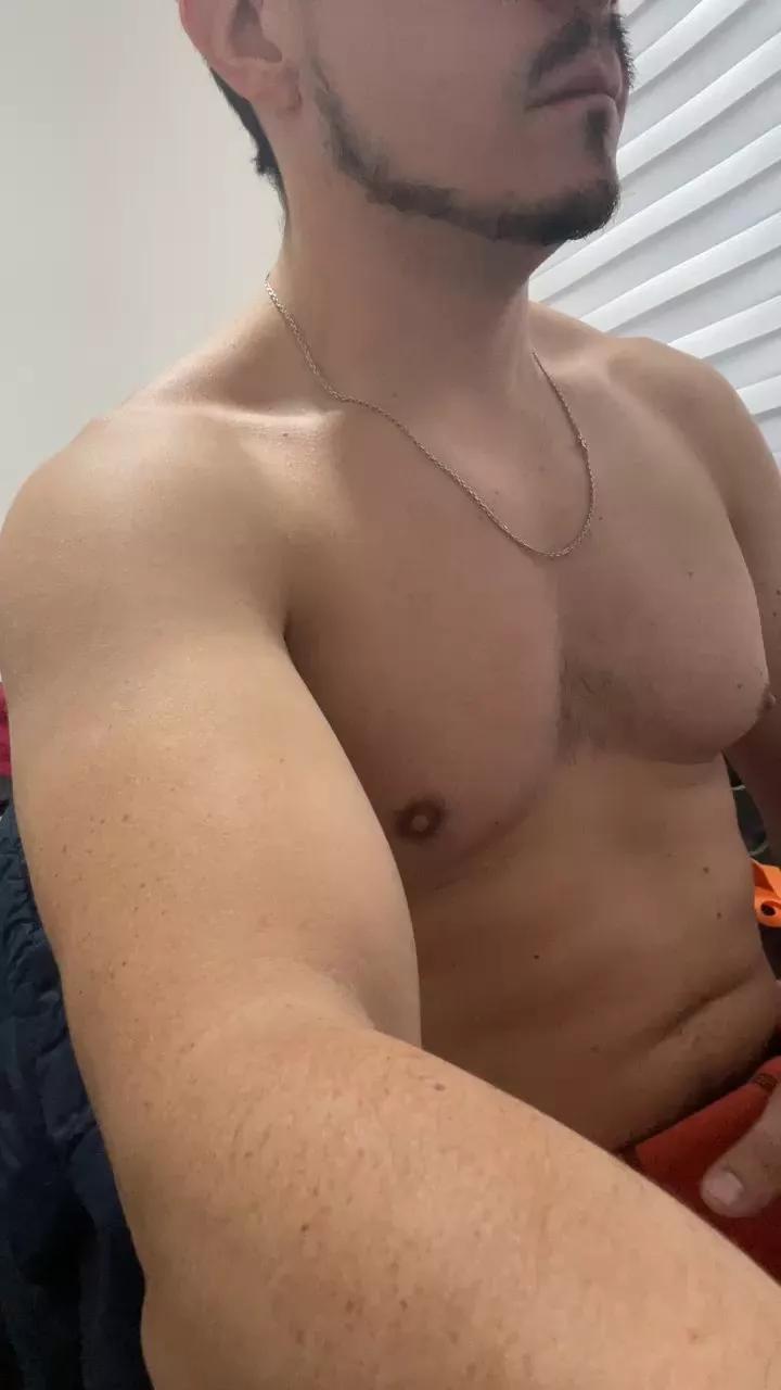 Dirtypetite91 on Cam4