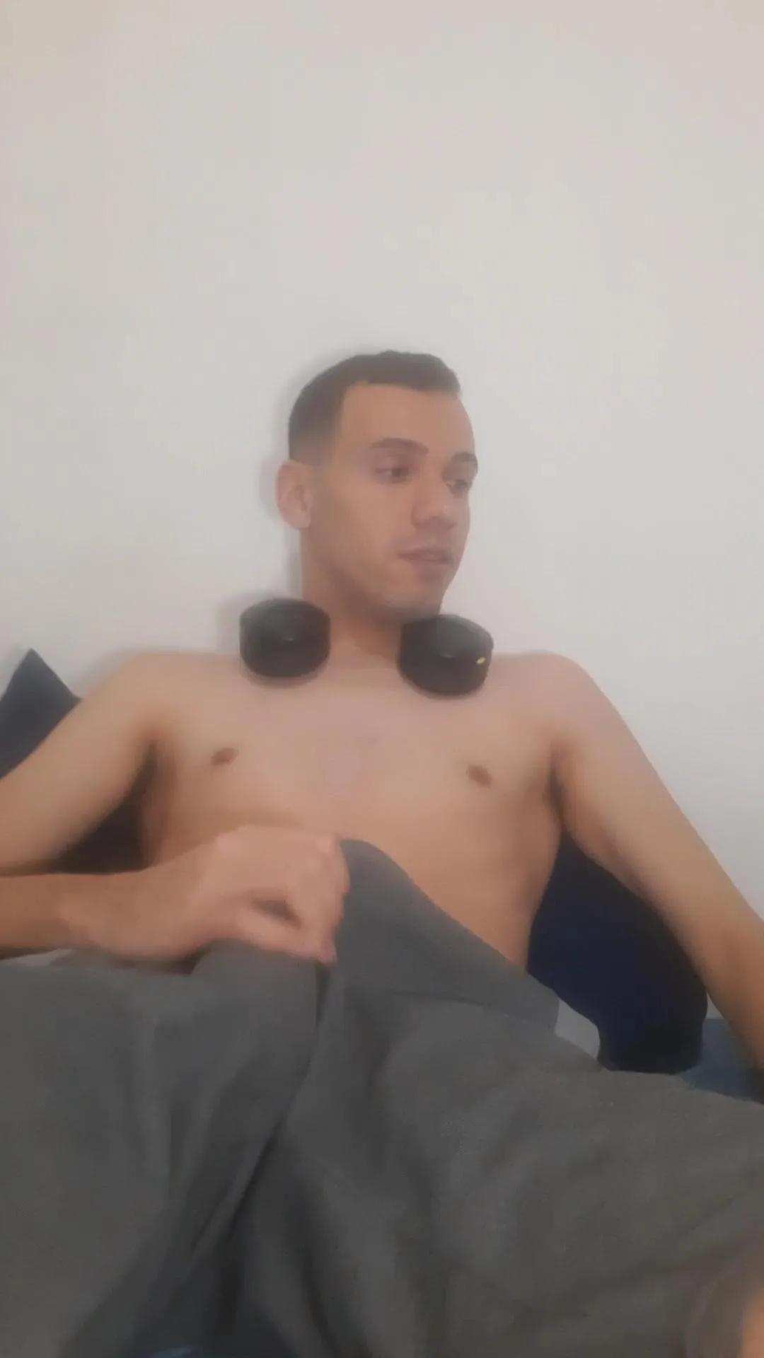 HandShakeBrazil on Cam4