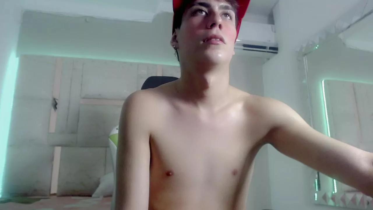 Michael_twink_ on Cam4