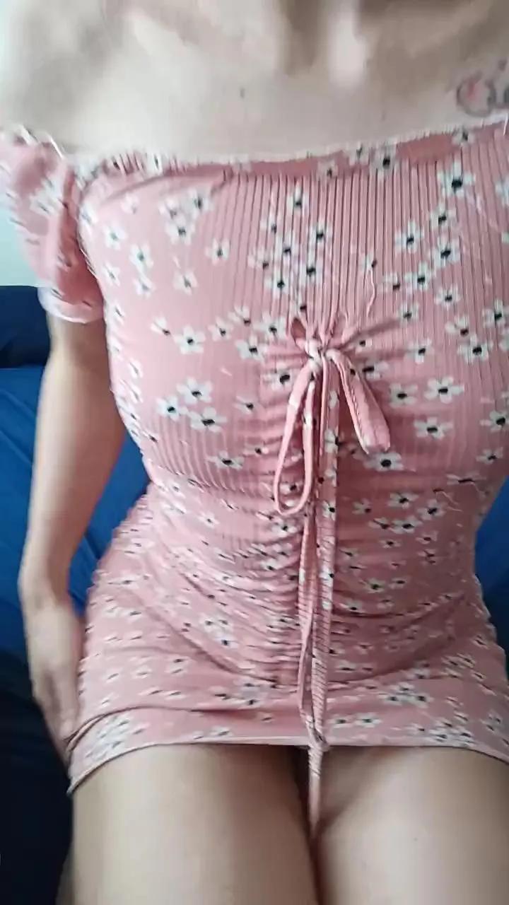 Queen_hot888 on Cam4