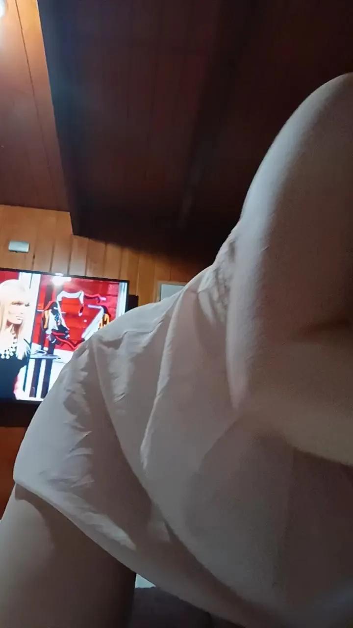 Sweetdelight69 on Cam4