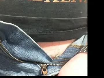 10mm_socket on Chaturbate