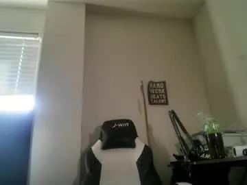 11inchtattedtrinibad on Chaturbate