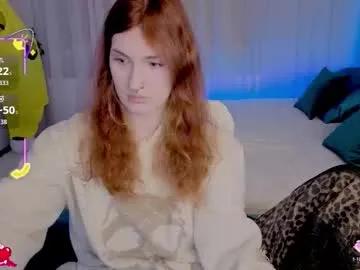_chlo_e on Chaturbate