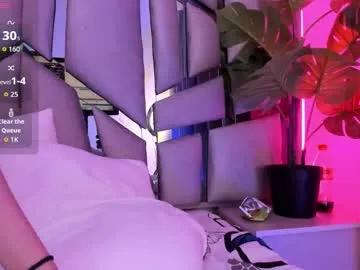 _valeria_saenz_ on Chaturbate