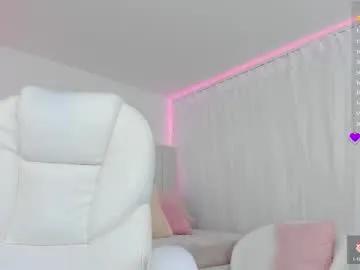 ami_sweet_18 on Chaturbate