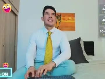 andrewstelee on Chaturbate