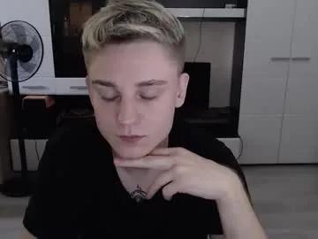 angryzan on Chaturbate