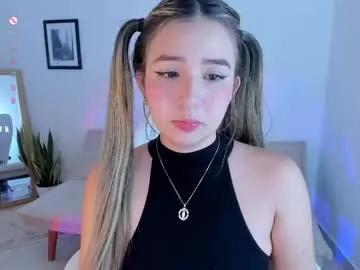 aniie_pink18 on Chaturbate