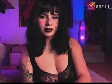 annie_snow_ on Chaturbate