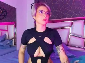 annie_swan on Chaturbate