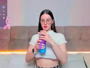 ariellateska on Chaturbate