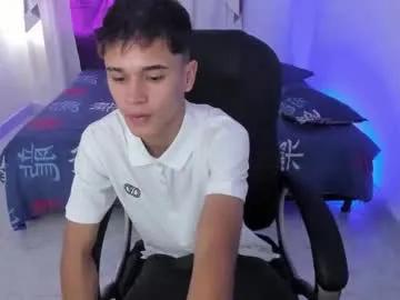 aron_boyy on Chaturbate