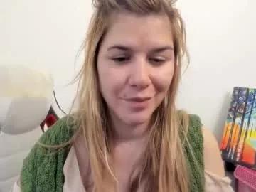 artsyandcraftsy_ on Chaturbate