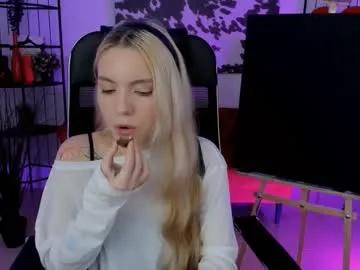 aurorawrenfield on Chaturbate