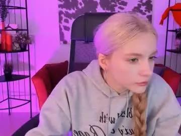 aurorawrenfield on Chaturbate