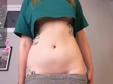belly_brics on Chaturbate